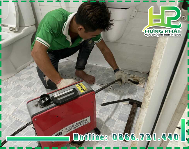 Th&ocirc;ng đường cống tho&aacute;t nước